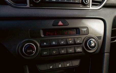 KIA Sportage IV рестайлинг, 2018 год, 1 895 000 рублей, 15 фотография