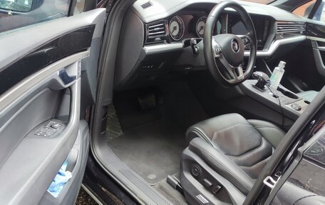 Volkswagen Touareg III, 2018 год, 5 100 000 рублей, 5 фотография