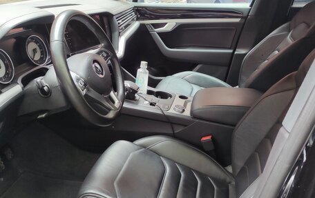 Volkswagen Touareg III, 2018 год, 5 100 000 рублей, 8 фотография