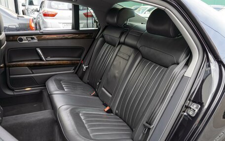 Volkswagen Phaeton I рестайлинг, 2013 год, 2 335 000 рублей, 9 фотография