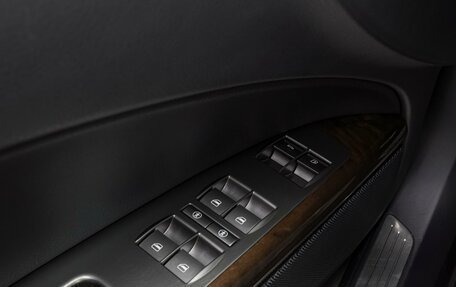 Volkswagen Phaeton I рестайлинг, 2013 год, 2 335 000 рублей, 24 фотография