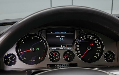 Volkswagen Phaeton I рестайлинг, 2013 год, 2 335 000 рублей, 22 фотография