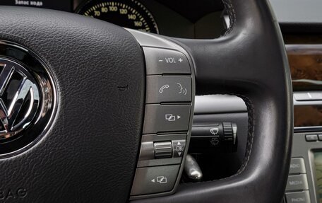 Volkswagen Phaeton I рестайлинг, 2013 год, 2 335 000 рублей, 21 фотография