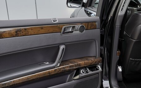 Volkswagen Phaeton I рестайлинг, 2013 год, 2 335 000 рублей, 28 фотография