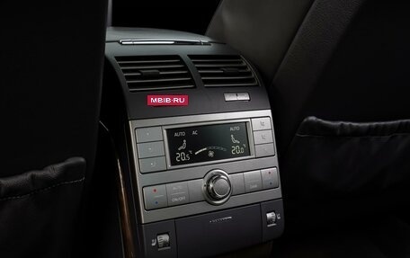 Volkswagen Phaeton I рестайлинг, 2013 год, 2 335 000 рублей, 27 фотография