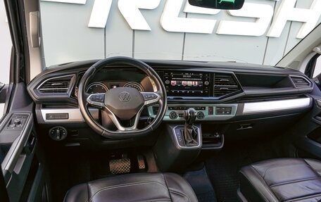 Volkswagen Multivan T6 рестайлинг, 2021 год, 5 250 000 рублей, 6 фотография