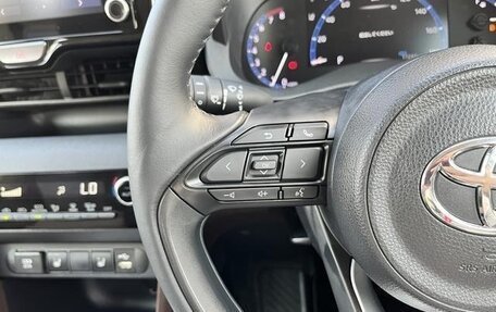 Toyota Yaris Cross, 2021 год, 1 390 000 рублей, 10 фотография