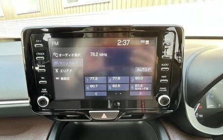 Toyota Yaris Cross, 2021 год, 1 390 000 рублей, 16 фотография