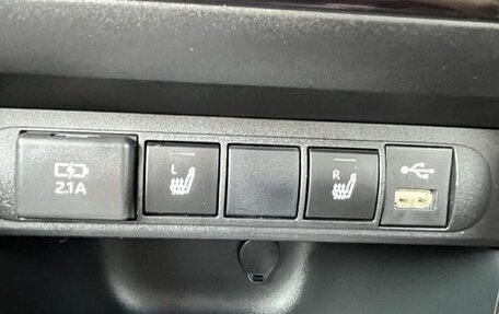 Toyota Yaris Cross, 2021 год, 1 390 000 рублей, 19 фотография