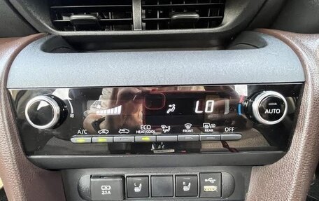 Toyota Yaris Cross, 2021 год, 1 390 000 рублей, 18 фотография