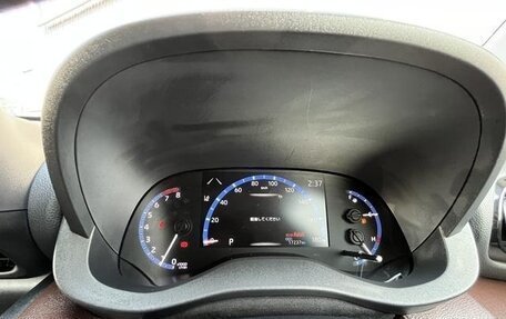 Toyota Yaris Cross, 2021 год, 1 390 000 рублей, 12 фотография