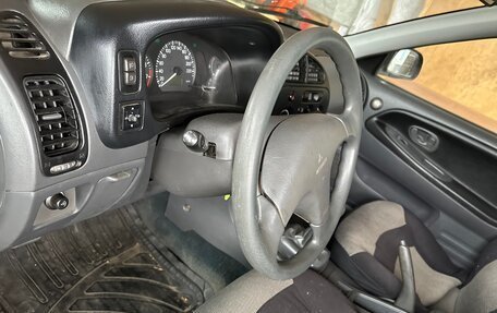 Mitsubishi Colt VI рестайлинг, 1995 год, 135 000 рублей, 4 фотография