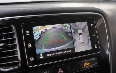 Mitsubishi Outlander III рестайлинг 3, 2018 год, 3 050 000 рублей, 14 фотография