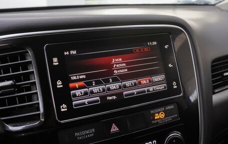 Mitsubishi Outlander III рестайлинг 3, 2018 год, 3 050 000 рублей, 13 фотография