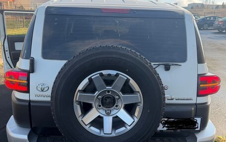 Toyota FJ Cruiser, 2021 год, 7 250 000 рублей, 13 фотография