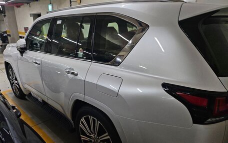 Lexus LX, 2025 год, 22 000 000 рублей, 6 фотография