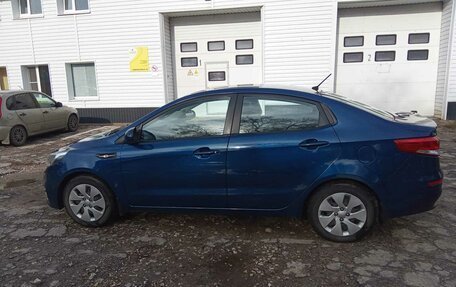 KIA Rio III рестайлинг, 2015 год, 750 000 рублей, 3 фотография