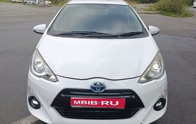 Toyota Aqua I, 2015 год, 680 000 рублей, 1 фотография