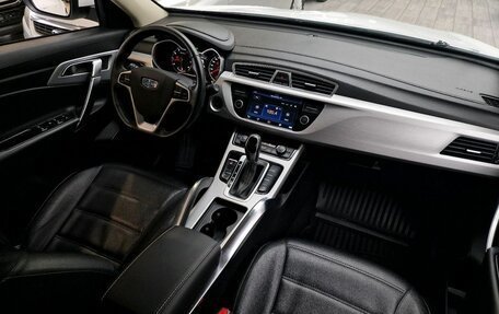 Geely Atlas I, 2018 год, 1 555 000 рублей, 10 фотография