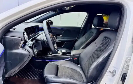 Mercedes-Benz A-Класс, 2021 год, 1 805 000 рублей, 8 фотография