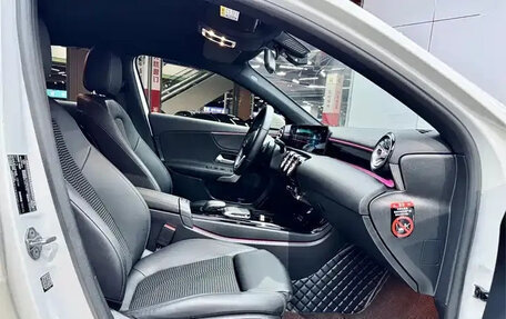 Mercedes-Benz A-Класс, 2021 год, 1 805 000 рублей, 15 фотография