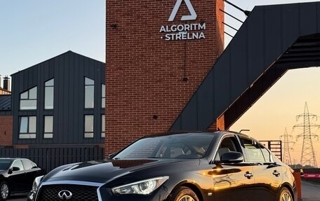 Infiniti Q50 I рестайлинг, 2019 год, 2 650 000 рублей, 2 фотография