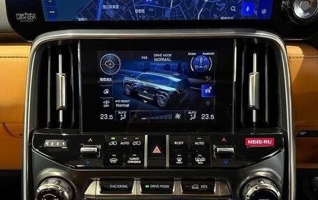 Lexus LX, 2025 год, 29 000 000 рублей, 11 фотография