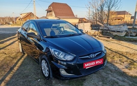 Hyundai Solaris II рестайлинг, 2012 год, 625 000 рублей, 2 фотография