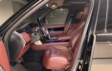 Land Rover Range Rover IV рестайлинг, 2022 год, 21 000 000 рублей, 14 фотография
