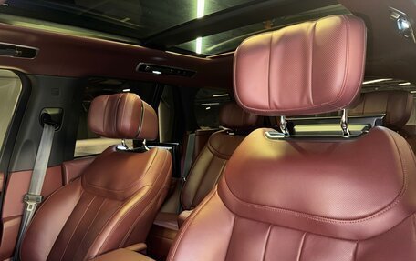 Land Rover Range Rover IV рестайлинг, 2022 год, 21 000 000 рублей, 16 фотография