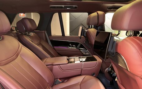 Land Rover Range Rover IV рестайлинг, 2022 год, 21 000 000 рублей, 30 фотография