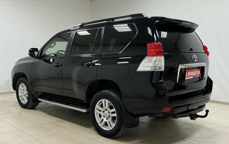 Toyota Land Cruiser Prado 150 рестайлинг 2, 2012 год, 3 000 000 рублей, 6 фотография