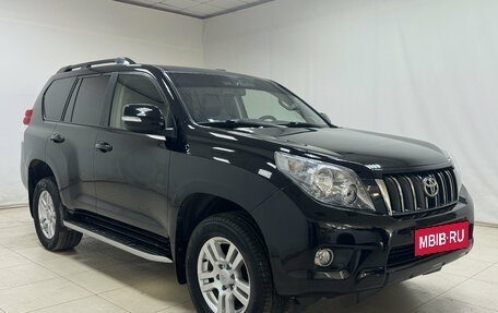 Toyota Land Cruiser Prado 150 рестайлинг 2, 2012 год, 3 000 000 рублей, 3 фотография