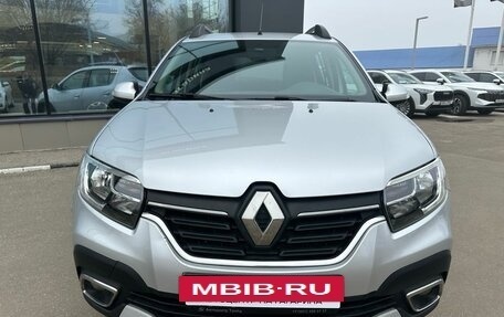 Renault Sandero II рестайлинг, 2020 год, 1 319 000 рублей, 2 фотография