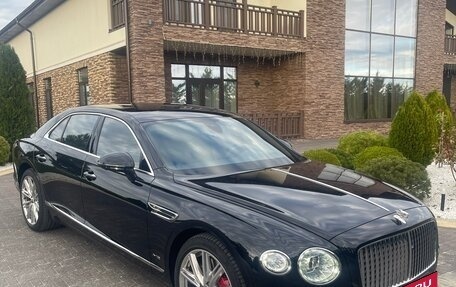 Bentley Flying Spur, 2020 год, 21 000 000 рублей, 2 фотография