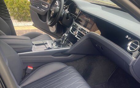 Bentley Flying Spur, 2020 год, 21 000 000 рублей, 14 фотография