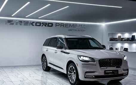 Lincoln Aviator II, 2022 год, 9 300 000 рублей, 2 фотография