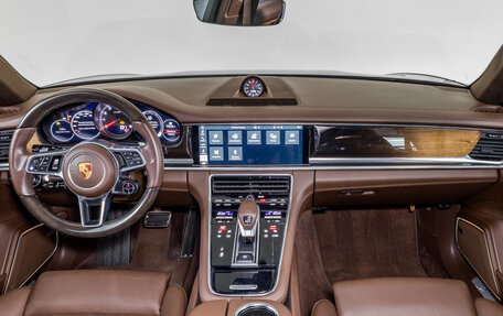 Porsche Panamera II рестайлинг, 2018 год, 6 000 000 рублей, 10 фотография