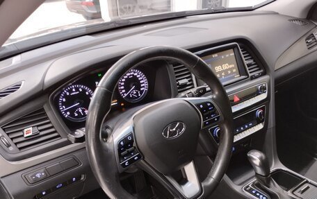 Hyundai Sonata VIII, 2019 год, 1 890 000 рублей, 20 фотография