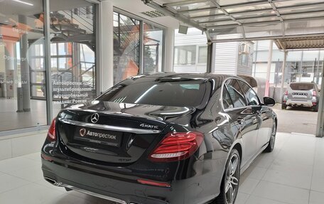 Mercedes-Benz E-Класс, 2017 год, 3 230 000 рублей, 4 фотография