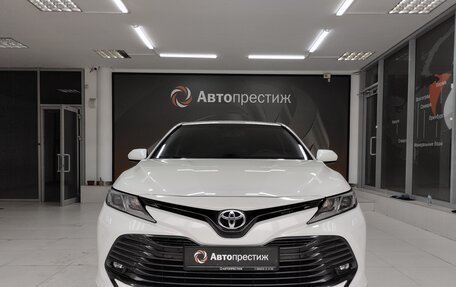 Toyota Camry, 2019 год, 2 630 000 рублей, 3 фотография