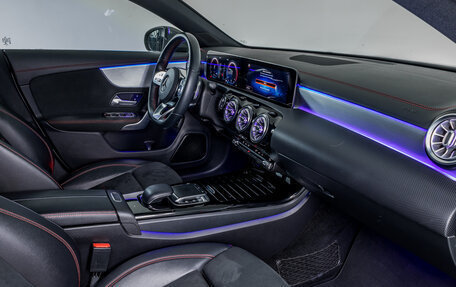 Mercedes-Benz CLA, 2019 год, 2 680 000 рублей, 8 фотография