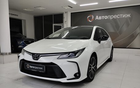 Toyota Corolla, 2022 год, 2 180 000 рублей, 3 фотография