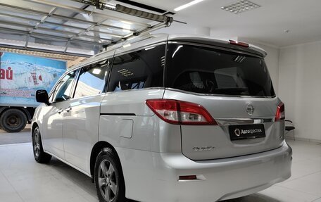 Nissan Quest IV, 2017 год, 3 000 000 рублей, 4 фотография