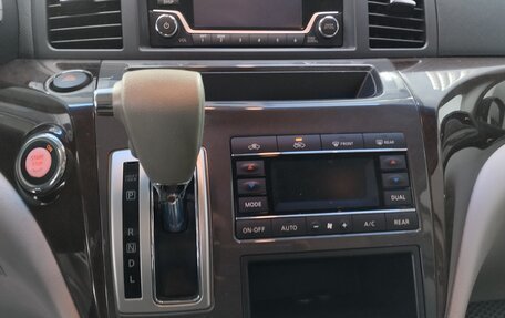 Nissan Quest IV, 2017 год, 3 000 000 рублей, 13 фотография