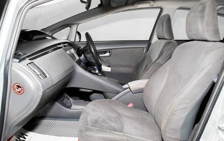 Toyota Prius, 2010 год, 1 080 000 рублей, 6 фотография