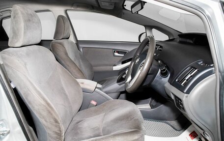 Toyota Prius, 2010 год, 1 080 000 рублей, 5 фотография