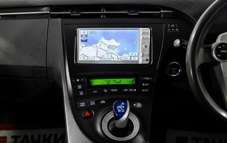 Toyota Prius, 2010 год, 1 080 000 рублей, 14 фотография