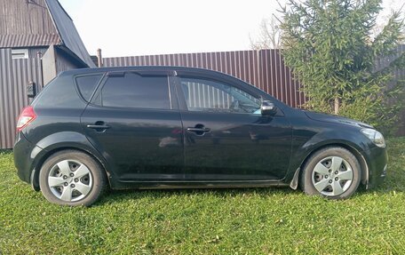 KIA cee'd I рестайлинг, 2010 год, 550 000 рублей, 3 фотография