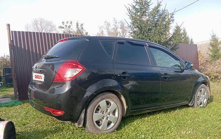 KIA cee'd I рестайлинг, 2010 год, 550 000 рублей, 2 фотография